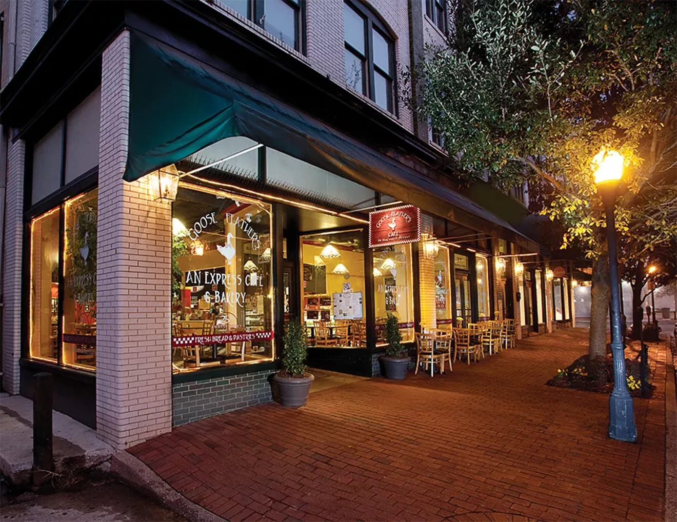 cafe-front-gflattened_1659.webp