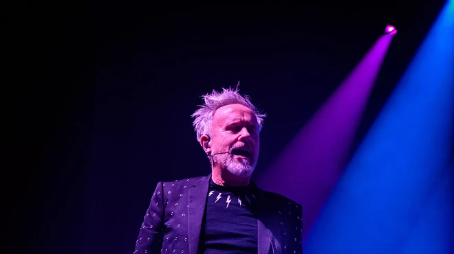 Image: Howard Jones, Live in Concert