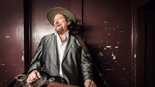 Image: Jerry Douglas, slide legend