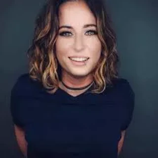 Image: Live at The 5 - Featuring Lindsey Hinkle