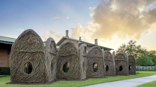 Image: Patrick Dougherty 'MAKING THE BIRDS PROUD'